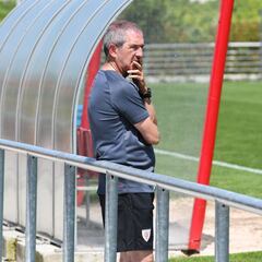 Carrascosa cuida la mente de los leones en Lezama