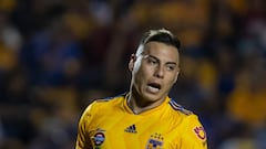 El delantero chileno no atraviesa su mejor momento futbolístico. Es banca en Tigres y la ardua competencia con Gignac, Valencia y Quiñones le ha mermado en cuestión de minutos. Deberá recobrar protagonismo para llegar a la justa continental.