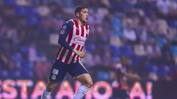Titularidad con Chivas no le pesa a Luis Olivas