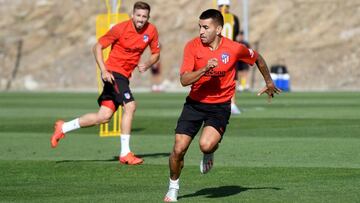 El jugador argentino del Atl&eacute;tico de Madrid, &Aacute;ngel Correa, durante un entrenamiento.