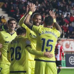 Morales evita un debut amargo a Marcelino