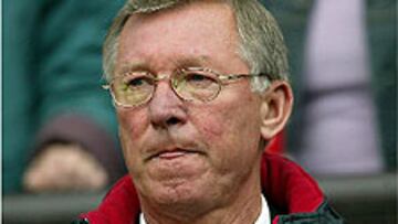 Ferguson elogia el debut de Piqué con el Manchester