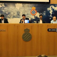 Las peñas del Espanyol se cuadran ante la subida de abonos