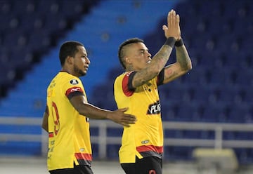 Junior de Barranquilla y Barcelona de Guayaquil se enfrentaron en el estadio Metropolitano por la penúltima fecha del Grupo A de la Copa Libertadores.