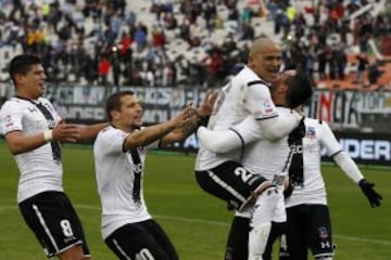 Colo Colo anotó tres goles en la primera parte. Gonzalo Fierro, Esteban Paredes y Emiliano Vecchio.