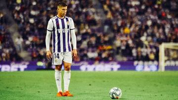 Alcaraz vuelve a lesionarse en el aductor mediano y estará fuera un mes