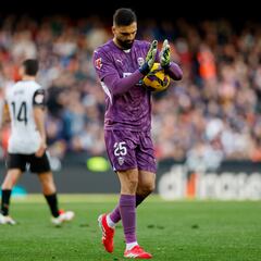 Mamardashvili pierde la corona