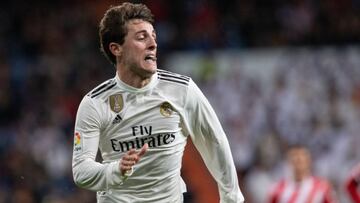 Odriozola decides to stay at Real Madrid