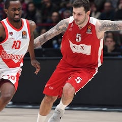 El Baskonia se cae en Milán pese al partido de Shengelia