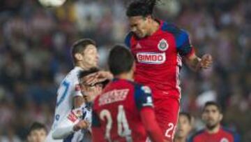 Chivas no pudo seguir con su racha y Pachuca sigue invicto