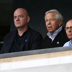 Gianni Infantino ahora visita MetLife Stadium en el New England Patriots vs New York Jets