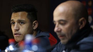 Futbol, Conferencia de prensa de Chile.
Copa America 2015.
El jugadores de Chile Alexis Sancjez y el entrenador Jorge Sampaoli hablan durante la conferencia de prensa en Copa America 2015.
Santiago, Chile.
18/06/2015
Marcelo Hernandez/Photosport***