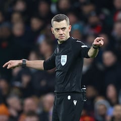 Clement Turpin: who is the referee for the Bayern Munich vs Manchester City Champions League quarter-final?