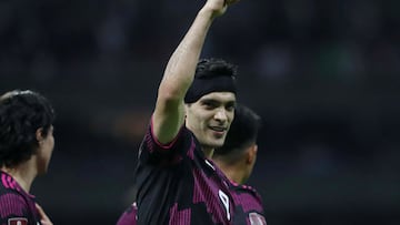 FILE PHOTO: Soccer Football - World Cup - Concacaf Qualifiers - Mexico v El Salvador - Estadio Azteca, Mexico City, Mexico - March 30, 2022 Mexico's Raul Jimenez celebrates scoring their second goal REUTERS/Edgard Garrido/File Photo