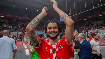 Lucao celebra una de las victorias del Jimbee sobre ElPozo en la final del playoff.