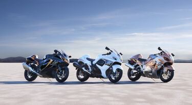 La historia de la Suzuki GSX-1300R Hayabusa, la primera motocicleta en superar los 300 km/h