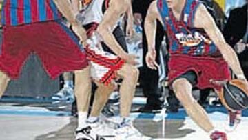 <b>PELIGRO. </b>Lakovic supera a Prigioni, con bloqueo de Marconato.