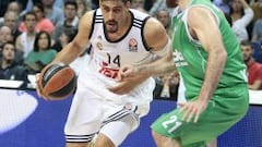 Ayón no viaja a Rusia por molestias en la espalda