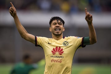 El delantero azulcrema fue el máximo goleador mexicano del Clausura 2016 con nueve goles anotados, quedándose cerca del título de goleo.