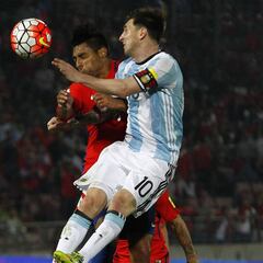 Agente de Jara usa analogía con Messi para defender su nivel