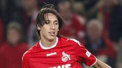 Stosic tiene dos millones para el defensa y el medio