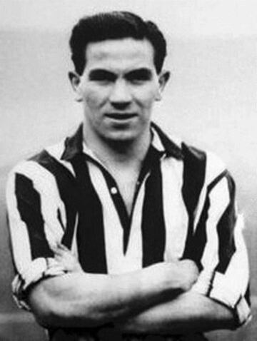 14 de abril de 1926: Nace en Iquique el ex delantero Jorge Robledo. Mundialista en Brasil 1950.