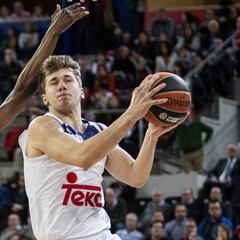 Doncic toma Vitoria y el Madrid se pone líder en solitario