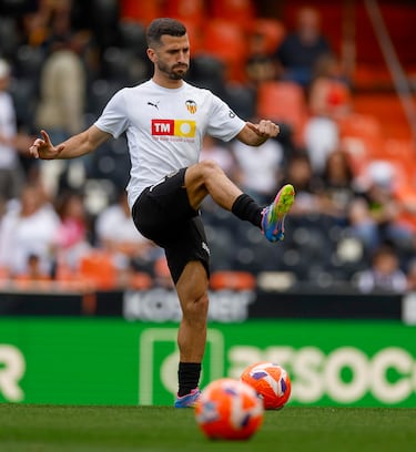 Ugrinic trabaja en su día libre