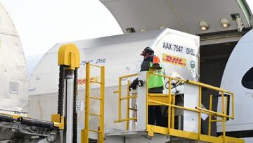 Arriban a México más de 290 mil vacunas de Pfizer