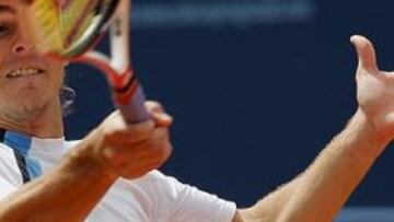 <B>SUPERIOR.</B> Gaudio jugó un buen tenis y derrotó sin problemas a Massu.