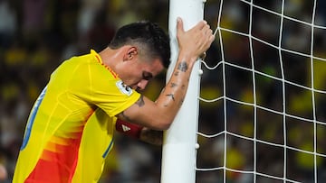 BARRANQUILLA, COLOMBIA - SEPTEMBER 4: James Rodriguez of Colombia reacts during a FIFA World Cup 2026 Qualifier match between Colombia and Bolivia at Roberto Melendez Metropolitan Stadium on September 4, 2025 in Barranquilla, Colombia. (Photo by David Nieto/Eurasia Sport Images/Getty Images)