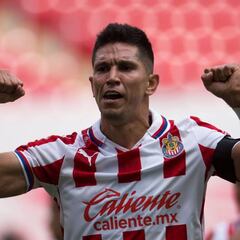 Chivas remonta en casa y vence al Mazatlán en la jornada 12