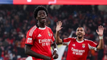 Lisboa (Portugal), 08/02/2026.- Benfica player Anisio Cabral celebrates after scoring a goal during their Portuguese First League soccer match between Benfica and FC Alverca at Luz stadium in Lisbon, Portugal, 08 February 2026. (Lisboa) EFE/EPA/JOSÉ SENA GOULÃO