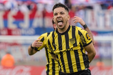 Presidente de Peñarol insiste en buscar un nuevo acuerdo con Toluca para retener Leo Fernández
