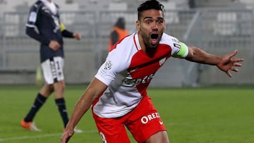 Falcao marc&oacute; triplete ante el Bordeaux en Ligue 1