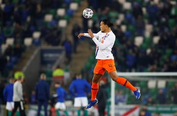 Van Dijk limbers up for Holland