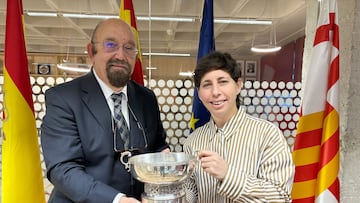 Miguel Díaz Román y Carla Suárez en su presentación como seleccionadora nacional de tenis.