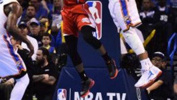 Paul enfría a Westbrook; Rivers: "Va a resultar que es humano..."