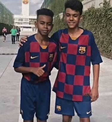 Aznou, encargado de intentar tapar a su amigo Yamal