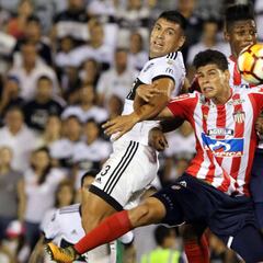 El juego aéreo: Gran tarea de Alexis Mendoza en Junior