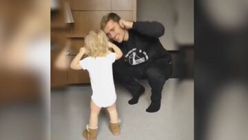 Lo más top de la Navidad: Griezmann y su hija al ritmo de 'La mané'