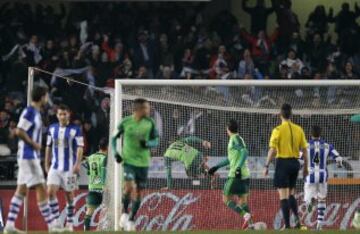 El delantero del Celta de Vigo Nolito celebra tras marcar el gol del empate ante la Real Sociedad. 1-1.