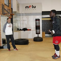 Javier Castillejo, en busca de su primer título en la esquina