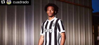 Cuadrado desvela la posible nueva camiseta de la Juventus