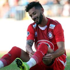 Larrondo recibe dos fechas de castigo por encontrón con árbitro