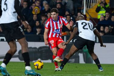 El delantero argentino hizo un doblete y sigue de dulce. Hace todo y lo hace bien. Sigue siendo el referente ofensivo del Atlético.