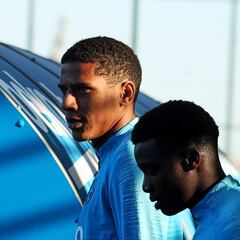 Debuta Todibo, el posmilenial de la Guayana francesa