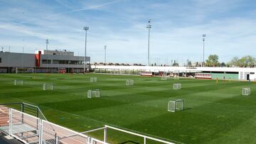 02/04/15 PANORAMICA
Entrenamiento
RAYO VALLECANO
CAMPO DE ENTRENAMIENTO CIUDAD DEPORTIVA