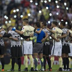 El Estadio Azteca también rindió homenaje al Chapecoense