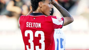 Selton, en la casilla de salida